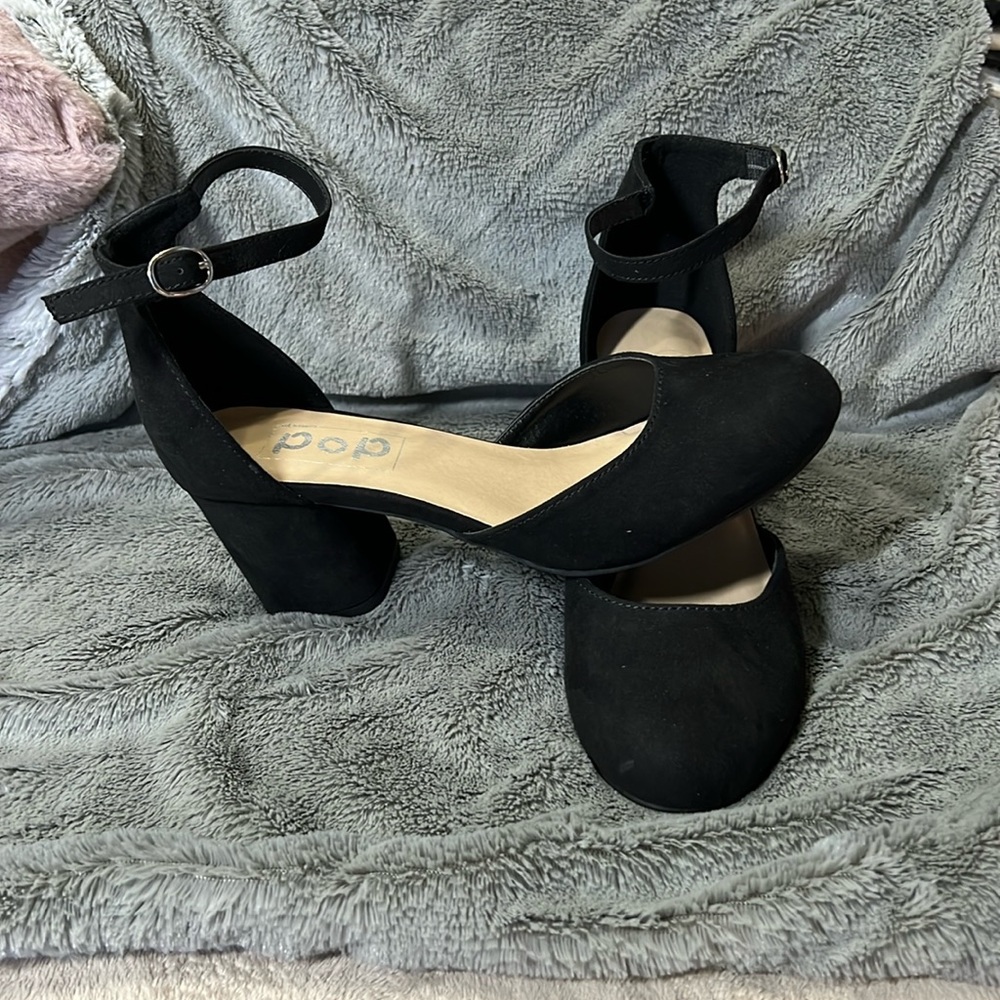 NWT Black suedelike heels so cute! Perfect condition never worn!